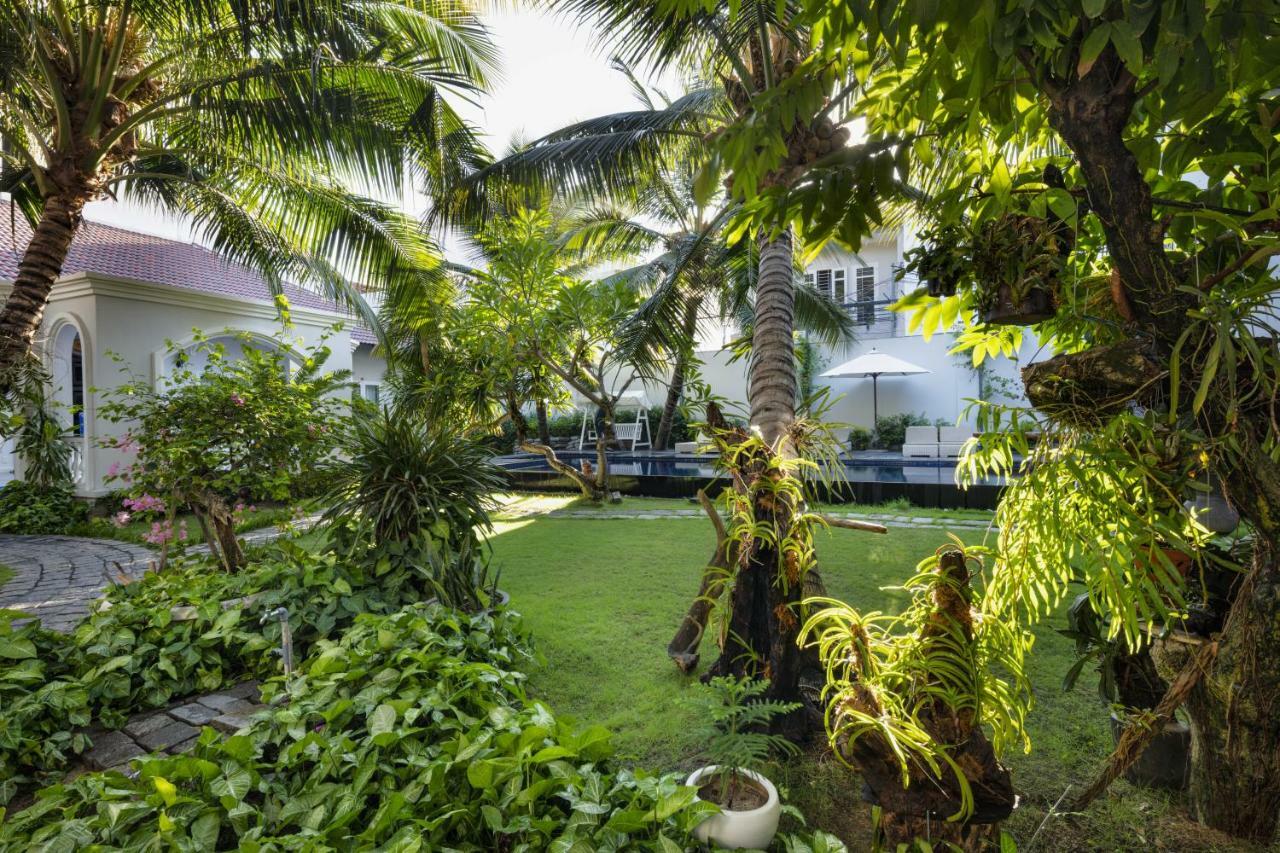 La Paloma Villa Nha Trang Bagian luar foto